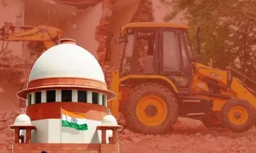 Jahangirpuri Bulldozer : सुप्रीम कोर्ट का आदेश, जारी रहेगी बुलडोज़र पर रोक, 2 हफ्ते के बाद अगली सुनवाई Jahangirpuri Bulldozer : सुप्रीम कोर्ट का आदेश, जारी रहेगी बुलडोज़र पर रोक, 2 हफ्ते के बाद अगली सुनवाई