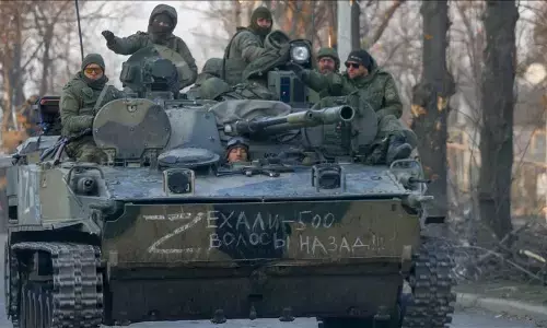 Russia Ukraine War: मारियुपोल पर रूस का कब्जा, पुतिन ने दी सैनिकों को बधाई Russia Ukraine War: मारियुपोल पर रूस का कब्जा, पुतिन ने दी सैनिकों को बधाई