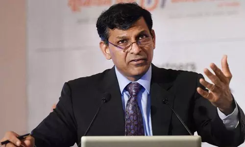 देश की छवि अल्पसंख्यक विरोधी बनी तो भारतीय कंपनियों को होगा नुकसान, पूर्व RBI गवर्नर रघुराम राजन की चेतावनी देश की छवि अल्पसंख्यक विरोधी बनी तो भारतीय कंपनियों को होगा नुकसान, पूर्व RBI गवर्नर रघुराम राजन की चेतावनी