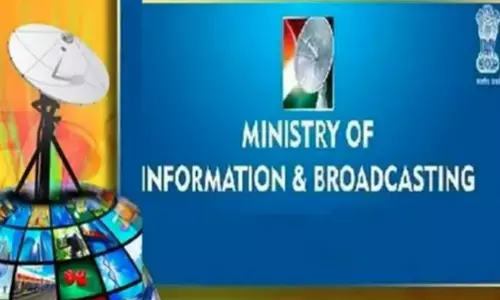 TV चैनलों पर सख्त सरकार! I&B मंत्रालय ने सैटेलाइट चैनलों के लिए जारी की एडवाइज़री, जानिए- क्या दी है हिदायत! TV चैनलों पर सख्त सरकार! I&B मंत्रालय ने सैटेलाइट चैनलों के लिए जारी की एडवाइज़री, जानिए- क्या दी है हिदायत!