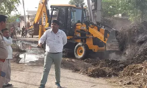 सहारनपुर पुलिस ने अवैध रुप से कब्जा की गई 50 लाख रुपये की 7 बीघा जमीन को कराया गया कब्जा मुक्त सहारनपुर पुलिस ने अवैध रुप से कब्जा की गई 50 लाख रुपये की 7 बीघा जमीन को कराया गया कब्जा मुक्त