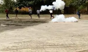 कैराना में त्योहारों को देखते हुए एसएसपी ने पुलिस फोर्स को  कराई दंगा ड्रिल कैराना में त्योहारों को देखते हुए एसएसपी ने पुलिस फोर्स को  कराई दंगा ड्रिल