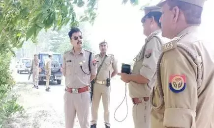 Gorakhpur News: नदी में उतराती मिलीं प्रेमी-युगल की लाशें, दुपट्टे से बंधे थे दोनों के हाथ Gorakhpur News: नदी में उतराती मिलीं प्रेमी-युगल की लाशें, दुपट्टे से बंधे थे दोनों के हाथ