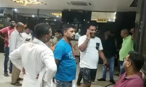 बेगूसराय में अपराधियों का बवंडर, घर में घुस कर मुखिया को मारी गोली, लोगों में  आक्रोश