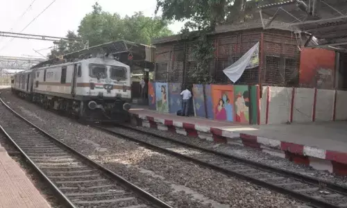 आगरा: चामुंडा देवी मंदिर न हटने देने पर हिंदूवादी संगठन अड़े, महंत ने दी चेतावनी