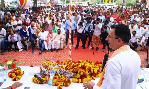 बालू खनन की बात सुनते ही मंत्री जितिन प्रसाद का पारा चढ़ा, तो अफसरों को दे दिए ये निर्देश बालू खनन की बात सुनते ही मंत्री जितिन प्रसाद का पारा चढ़ा, तो अफसरों को दे दिए ये निर्देश