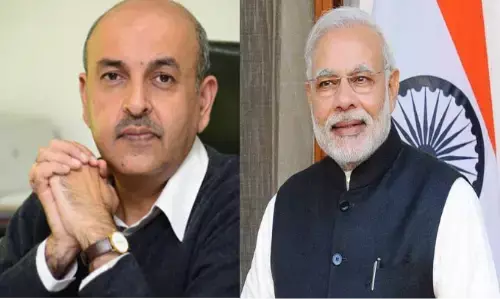 Tarun Kapoor and PM Narendra Modi Tarun Kapoor and PM Narendra Modi