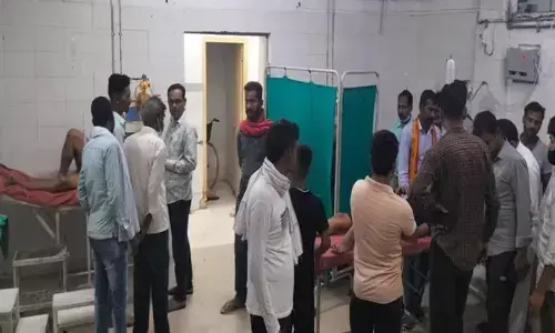 हिस्ट्रीशीटर ने चार लोगों को मारी गोली,एक की मौत, तीन गंभीर रूप से घायल हिस्ट्रीशीटर ने चार लोगों को मारी गोली,एक की मौत, तीन गंभीर रूप से घायल