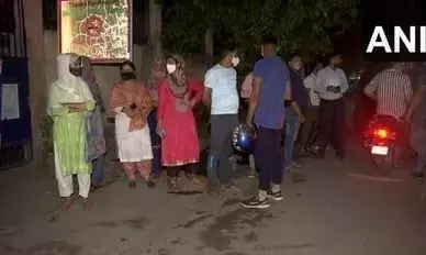 बच्चों की लड़ाई में भड़की हिंसा, दो समुदायों में पत्थरबाजी के बाद 37 लोग हिरासत में बच्चों की लड़ाई में भड़की हिंसा, दो समुदायों में पत्थरबाजी के बाद 37 लोग हिरासत में