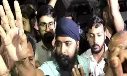 Bjp Tajinder Baggaa : तेजिंदर बग्गा को गिरफ्तार करने पंजाब पुलिस फिर जाएगी दिल्ली? Bjp Tajinder Baggaa : तेजिंदर बग्गा को गिरफ्तार करने पंजाब पुलिस फिर जाएगी दिल्ली?
