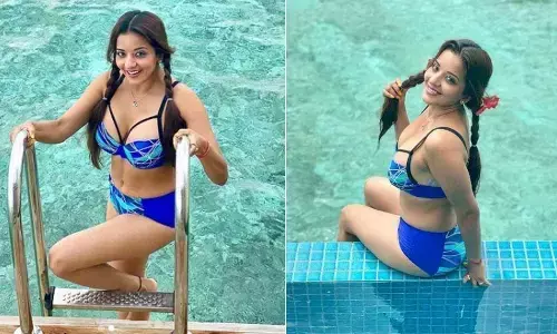 भोजपुरी एक्ट्रेस मोनालिसा ने बिकिनी पहन पूलसाइड  पर करवाया बोल्ड फोटोशूट भोजपुरी एक्ट्रेस मोनालिसा ने बिकिनी पहन पूलसाइड  पर करवाया बोल्ड फोटोशूट