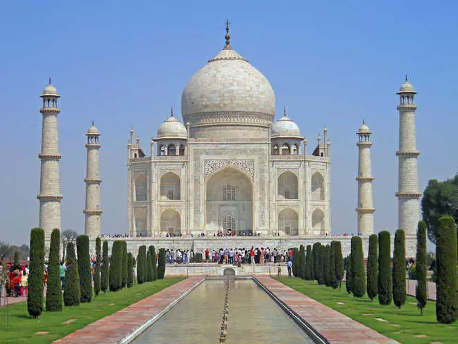 Petition On Taj Mahal: ताजमहल के 20 कमरों में बंद हैं भगवान शिव की मूर्तियां खुलवाकर जांच की इलाहाबाद हाइकोर्ट में याचिका दाखिल