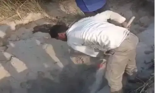 कासगंज पुलिस ने एक और सनसनीखेज हत्या का किया खुलासा कासगंज पुलिस ने एक और सनसनीखेज हत्या का किया खुलासा