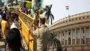प्रतिबंधित सिख समूह के नेता पर हिमाचल में खालिस्तान के झंडे लगाने का आरोप प्रतिबंधित सिख समूह के नेता पर हिमाचल में खालिस्तान के झंडे लगाने का आरोप
