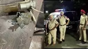 मोहाली में इंटेलीजेंस ऑफिस के बाहर रॉकेट से हमला मोहाली में इंटेलीजेंस ऑफिस के बाहर रॉकेट से हमला