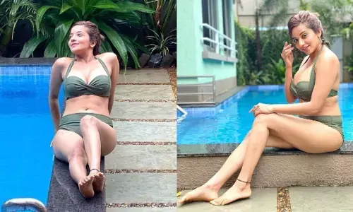 Monalisa Sexy Video: एक्ट्रेस Monalisa ने ग्रीन टॉप पहनकर दिखाई सेक्सी पर्सनालिटी, Sexy Photos हुई Viral Monalisa Sexy Video: एक्ट्रेस Monalisa ने ग्रीन टॉप पहनकर दिखाई सेक्सी पर्सनालिटी, Sexy Photos हुई Viral
