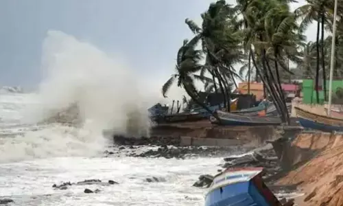 पूर्वी राज्यों को ओर बढ़ रहा है चक्रवात।