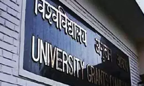 अन्नामलाई विश्वविद्यालय और विश्वविद्यालय अनुदान आयोग(UGC) के बीच फिर खीची तनातनी अन्नामलाई विश्वविद्यालय और विश्वविद्यालय अनुदान आयोग(UGC) के बीच फिर खीची तनातनी