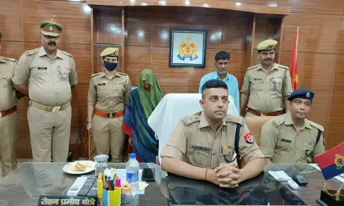 कासगंज में पुत्री के अवैध सम्बन्धों के चलते पिता ने दोस्त के साथ मिलकर पुत्री के प्रेमी को मार डाला कासगंज में पुत्री के अवैध सम्बन्धों के चलते पिता ने दोस्त के साथ मिलकर पुत्री के प्रेमी को मार डाला
