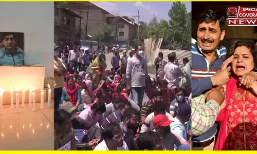 कश्मीरी पंडित राहुल भट्ट की हत्या के विरोध में प्रदर्शन, LG बोले- आतंकियों के खिलाफ जल्द होगी कार्रवाई, पत्नी ने कही बड़ी बातें कश्मीरी पंडित राहुल भट्ट की हत्या के विरोध में प्रदर्शन, LG बोले- आतंकियों के खिलाफ जल्द होगी कार्रवाई, पत्नी ने कही बड़ी बातें