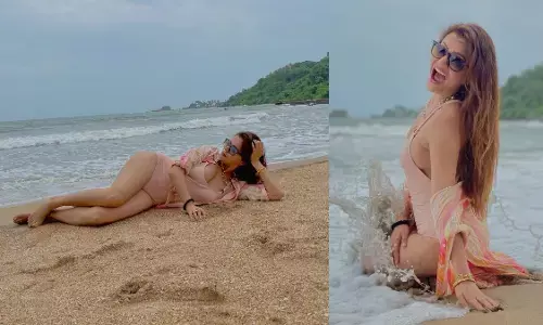 Rubina Dilaik Sexy Video: Rubina Dilaik ने बीच पर बिकिनी पहनकर दिखाया बोल्ड अवतार, अकेले में ये देखें Sexy Video