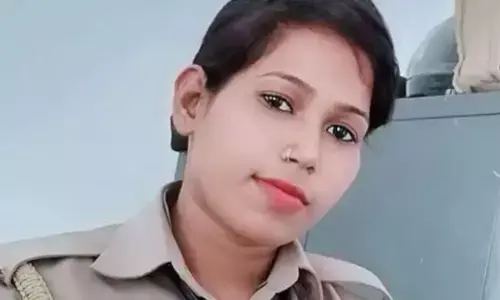 वीड‍ियो काल पर बात करते हुए मह‍िला स‍िपाही ने की आत्‍महत्‍या ने नस काटी और फ‍िर लगाया फांसी का फंदा