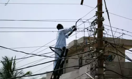 गाजियाबाद : गर्मियों के साथ बढ़ी बिजली चोरी, एक माह में 800 मुकदमे दर्ज गाजियाबाद : गर्मियों के साथ बढ़ी बिजली चोरी, एक माह में 800 मुकदमे दर्ज