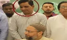 ज्ञानवापी मस्जिद परिसर में मिले शिवलिंग पर अभद्र टिप्पणी करने वाले AIMIM के नेता गिरफ्तार ज्ञानवापी मस्जिद परिसर में मिले शिवलिंग पर अभद्र टिप्पणी करने वाले AIMIM के नेता गिरफ्तार