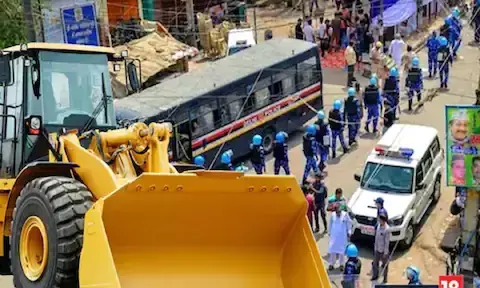 अब दिल्ली के मंगोलपुरी में भी अतिक्रमण पर नहीं चला बुलडोजर, जानें क्या है वजह अब दिल्ली के मंगोलपुरी में भी अतिक्रमण पर नहीं चला बुलडोजर, जानें क्या है वजह