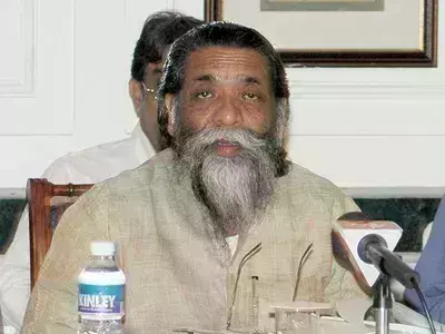 झारखंड के सरकारी स्कूलों में बच्चें पढ़ेंगे शिबू सोरेन की जीवनी, BJP ने दी ये तीखी प्रतिक्रिया झारखंड के सरकारी स्कूलों में बच्चें पढ़ेंगे शिबू सोरेन की जीवनी, BJP ने दी ये तीखी प्रतिक्रिया