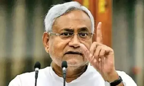 बिहार सियासत में 72 घंटे होंगे अहम, सीएम ने विधायकों को पटना में रहने का दिया फरमान! बिहार सियासत में 72 घंटे होंगे अहम, सीएम ने विधायकों को पटना में रहने का दिया फरमान!