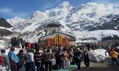 Kedarnath Yatra : उत्तराखंड में मौसम हुआ खराब, ऑरेंज अलर्ट जारी, केदारनाथ धाम यात्रा रुकी Kedarnath Yatra : उत्तराखंड में मौसम हुआ खराब, ऑरेंज अलर्ट जारी, केदारनाथ धाम यात्रा रुकी