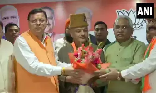 उत्तराखंड में AAP को बड़ा झटका, CM उम्मीदवार रहे अजय कोठियाल BJP में शामिल उत्तराखंड में AAP को बड़ा झटका, CM उम्मीदवार रहे अजय कोठियाल BJP में शामिल