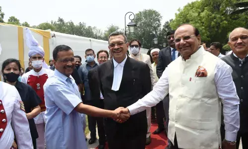 विनय सक्सेना ने ली दिल्ली के उपराज्यपाल पद की शपथ, बोले- राजभवन में नहीं, दिल्ली की सड़कों पर ज्यादा दिखूंगा विनय सक्सेना ने ली दिल्ली के उपराज्यपाल पद की शपथ, बोले- राजभवन में नहीं, दिल्ली की सड़कों पर ज्यादा दिखूंगा