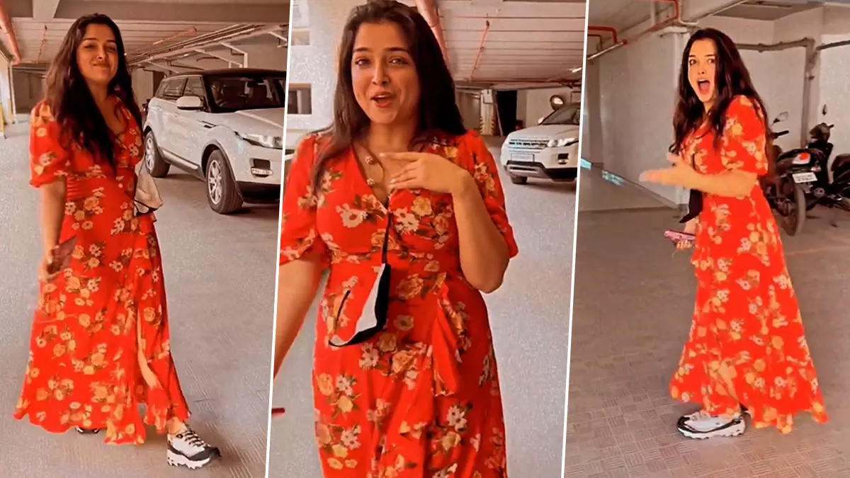 Aamrapali Dubey Sexy Video: भोजपुरी एक्ट्रेस Aamrapali Dubey ने शेयर किया अपना बेहद हसीन Video, अदाओं से कर रही हैं घायल Aamrapali Dubey Sexy Video: भोजपुरी एक्ट्रेस Aamrapali Dubey ने शेयर किया अपना बेहद हसीन Video, अदाओं से कर रही हैं घायल