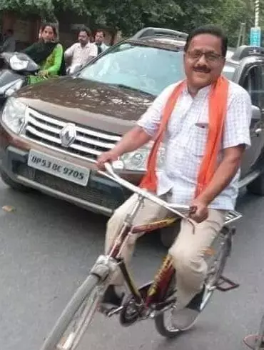 ईमानदारी का मिला ईनाम, गोरखपुर से चार बार विधायक रहे डॉ राधामोहनदास अग्रवाल को बनाया राज्यसभा प्रत्याशी, जानिए कौन हैं डॉ राधामोहनदास? ईमानदारी का मिला ईनाम, गोरखपुर से चार बार विधायक रहे डॉ राधामोहनदास अग्रवाल को बनाया राज्यसभा प्रत्याशी, जानिए कौन हैं डॉ राधामोहनदास?