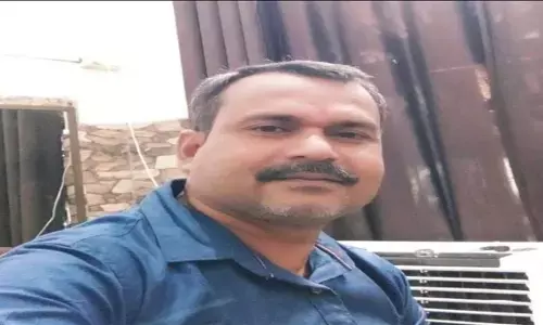 सीतापुर में गाड़ी खड़ी करने पर हुए विवाद में पूर्व प्रधान को पीट-पीटकर मार डाला सीतापुर में गाड़ी खड़ी करने पर हुए विवाद में पूर्व प्रधान को पीट-पीटकर मार डाला