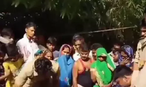 विवाहिता ने गमछे के सहारे लगाई फांसी, पुलिस ने शव पोस्टमार्टम के लिए भेजा