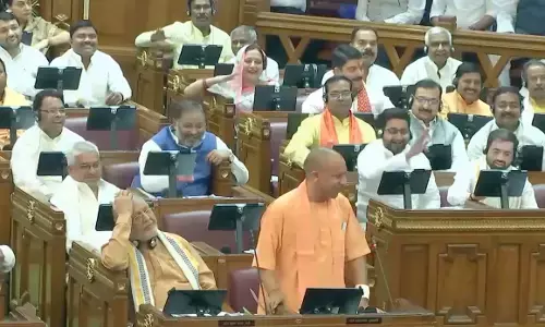 यूपी के विधायकों की पौवारा, 3 करोड़ से बढ़कर 5 करोड़ हुई विधायक निधि, CM योगी ने विधानसभा में किया ऐलान