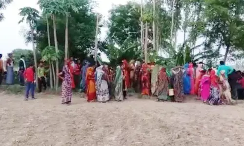 यूपी में कोचिंग के लिए गई छात्रा को किडनैप कर बेरहमी से हत्या, गांव के बाहर पड़ा मिला शव यूपी में कोचिंग के लिए गई छात्रा को किडनैप कर बेरहमी से हत्या, गांव के बाहर पड़ा मिला शव