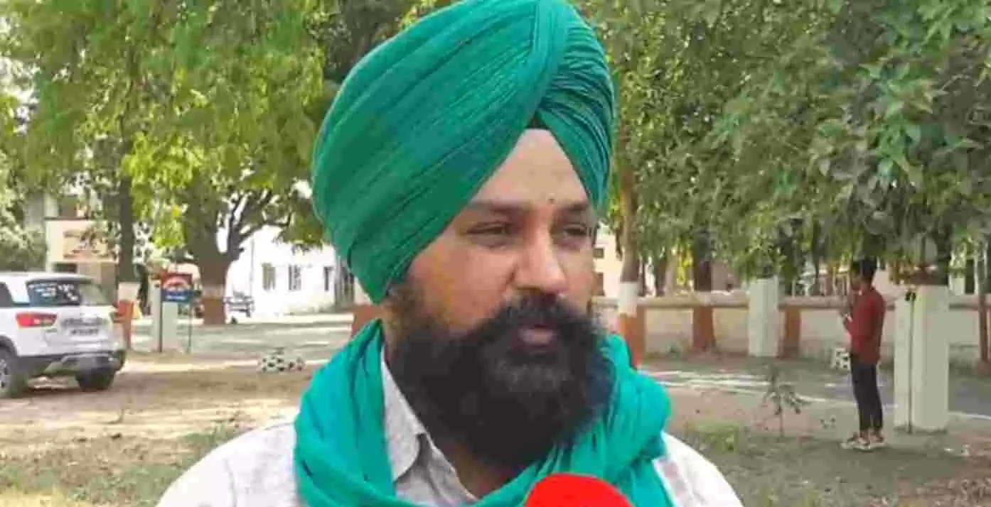 UP : तिकुनिया कांड के गवाह किसान नेता दिलबाग सिंह पर जानलेवा हमला, कई राउंड फायरिंग में बाल-बाल बचे UP : तिकुनिया कांड के गवाह किसान नेता दिलबाग सिंह पर जानलेवा हमला, कई राउंड फायरिंग में बाल-बाल बचे