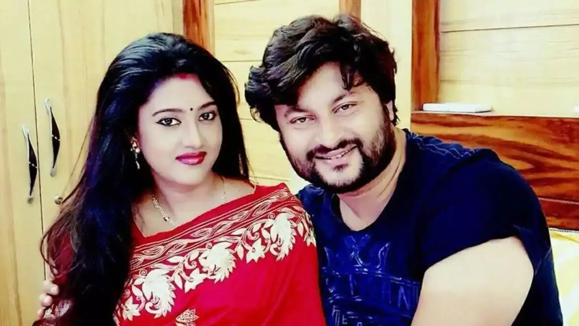 शादी के 8 साल.. एक भी बार सेक्स नहीं... सांसद हीरो-हिरोइन का तलाक केस कोर्ट में, पति ने शेयर किया Video शादी के 8 साल.. एक भी बार सेक्स नहीं... सांसद हीरो-हिरोइन का तलाक केस कोर्ट में, पति ने शेयर किया Video