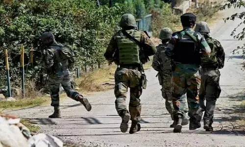 Target Killing: घाटी में फिर बाहरी लोगों पर बरसाई गईं गोलियां, Budgam में एक मजदूर की हत्या, एक घायल