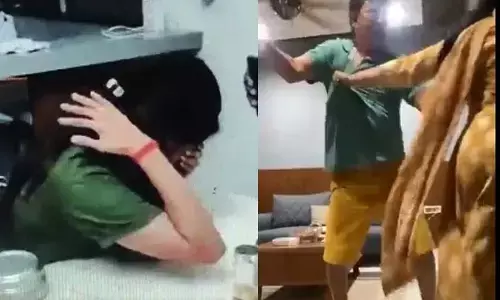 कांग्रेस के वरिष्ठ नेता भरत सिंह को पत्नी ने दूसरी महिला के साथ आपत्तिजनक हालत में पकड़ा, बनवाया वीडियो