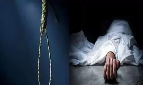 Bihar News: फंदे से लटका मिला दो मासूमों समेत एक ही परिवार के 5 लोगों के शव, इलाके में फैली सनसनी Bihar News: फंदे से लटका मिला दो मासूमों समेत एक ही परिवार के 5 लोगों के शव, इलाके में फैली सनसनी