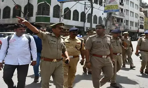 Kanpur Violence: कानपुर बवाल की एसआईटी ने शुरू की जांच, अफसरों ने प्रभावित क्षेत्र का दौरा किया