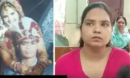 सिपाही ने सेक्स करने को बुलाई काल गर्ल लेकिन पत्नी को सामने देख उड गए होश सिपाही ने सेक्स करने को बुलाई काल गर्ल लेकिन पत्नी को सामने देख उड गए होश