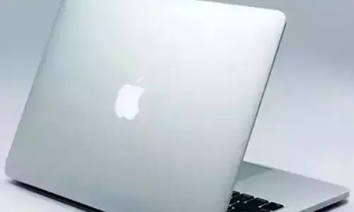 Apple के दो नए लैपटॉप मैकबुक एयर और मैकबुक एयर pro हुए लॉन्च, जानिए फीचर्स के बारे में Apple के दो नए लैपटॉप मैकबुक एयर और मैकबुक एयर pro हुए लॉन्च, जानिए फीचर्स के बारे में