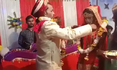 दुल्हन ने रात में लिए सात फेरे, फिर सुबह तोड़ दी शादी, वजह जानकर हैरान रह गए लोग दुल्हन ने रात में लिए सात फेरे, फिर सुबह तोड़ दी शादी, वजह जानकर हैरान रह गए लोग