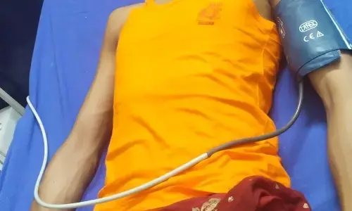 आर्केस्ट्रा में विवाद के चलते युवक की चाकू घोंपकर हत्या का प्रयास आर्केस्ट्रा में विवाद के चलते युवक की चाकू घोंपकर हत्या का प्रयास